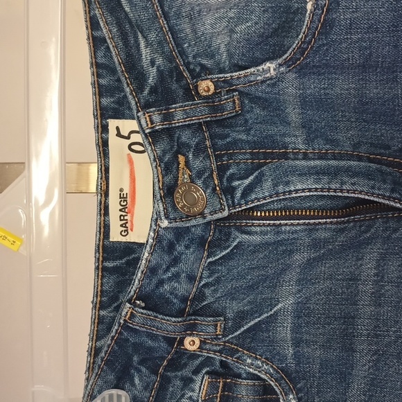 Garage - Picture 4 of 4